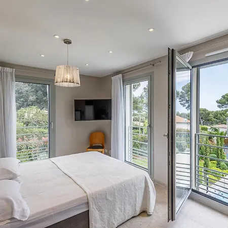 Luxueuse Charleston - Vue Mer, Sauna Hammam 度假居 昂蒂布